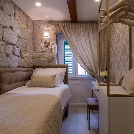 Heritage Jupiter Rooms **** فندق مبيت وإفطار