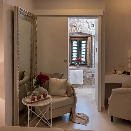 Heritage Jupiter Rooms **** فندق مبيت وإفطار